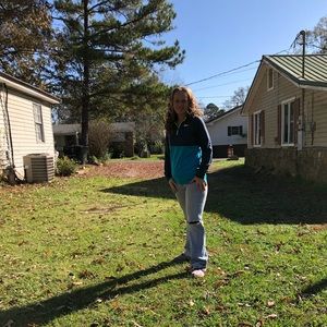 Meet your Posher, Jennifer